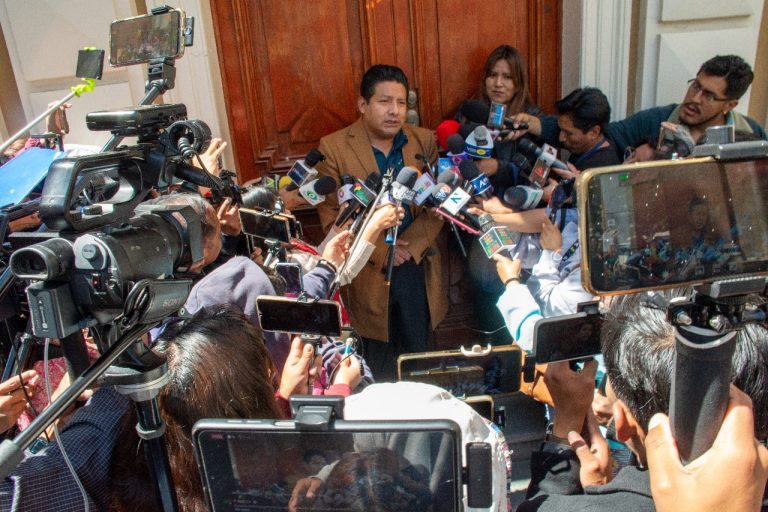 Gobernador paceño aguarda mejor coordinación con el Gobierno de Paz para los recursos del IDH