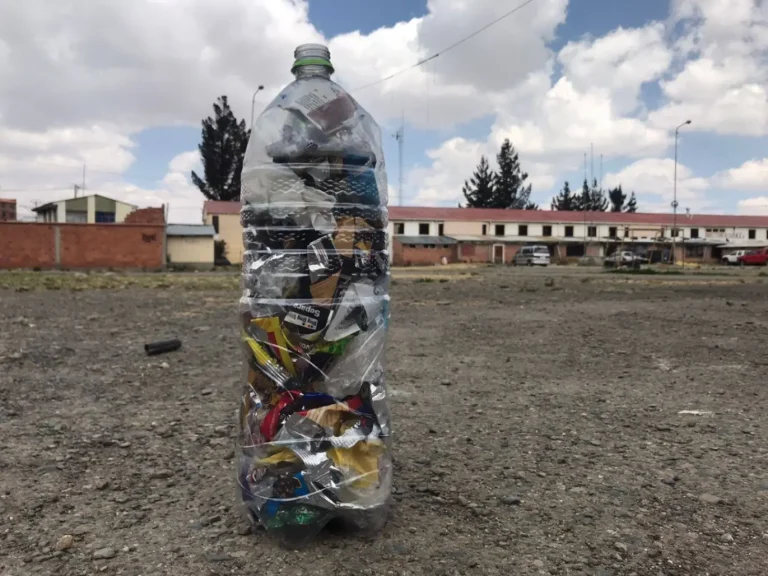 Las campañas Jach’a Ayni y Desembotéllate marcan la ruta del reciclaje en La Paz