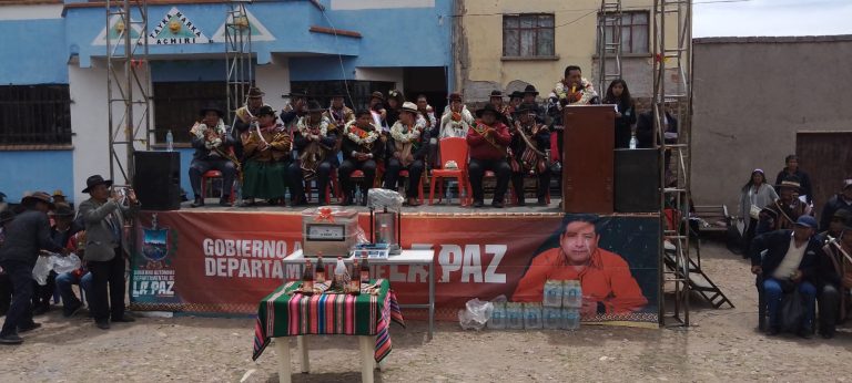 Santos Quispe pisa el acelerador en obras y garantiza el puente Challajahuira –  Marka Achiri, en Caquiaviri