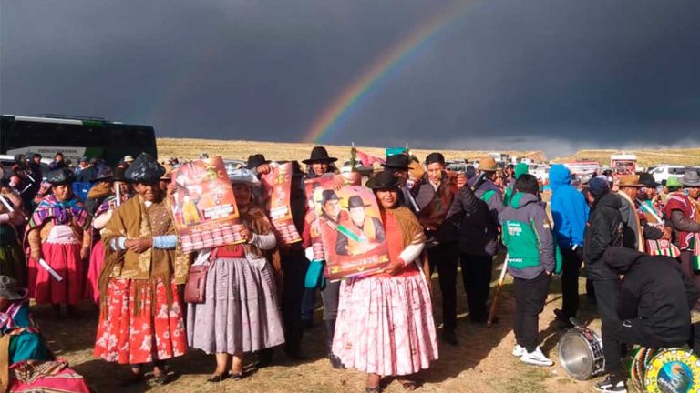 Ayo Ayo celebra la inauguración de la carretera Collana – Tolar – Calacahi – Tumarapi, tramo I