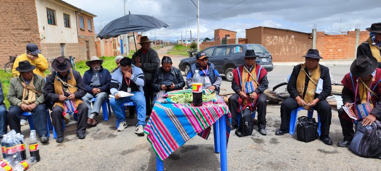 Avanza en consenso la definición de tarifas del transporte interprovincial e interciudad de La Paz y El Alto