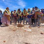 Comienza la construcción del puente Tarafaya en Santiago de Machaca y Santos Quispe da pie a dos carreteras
